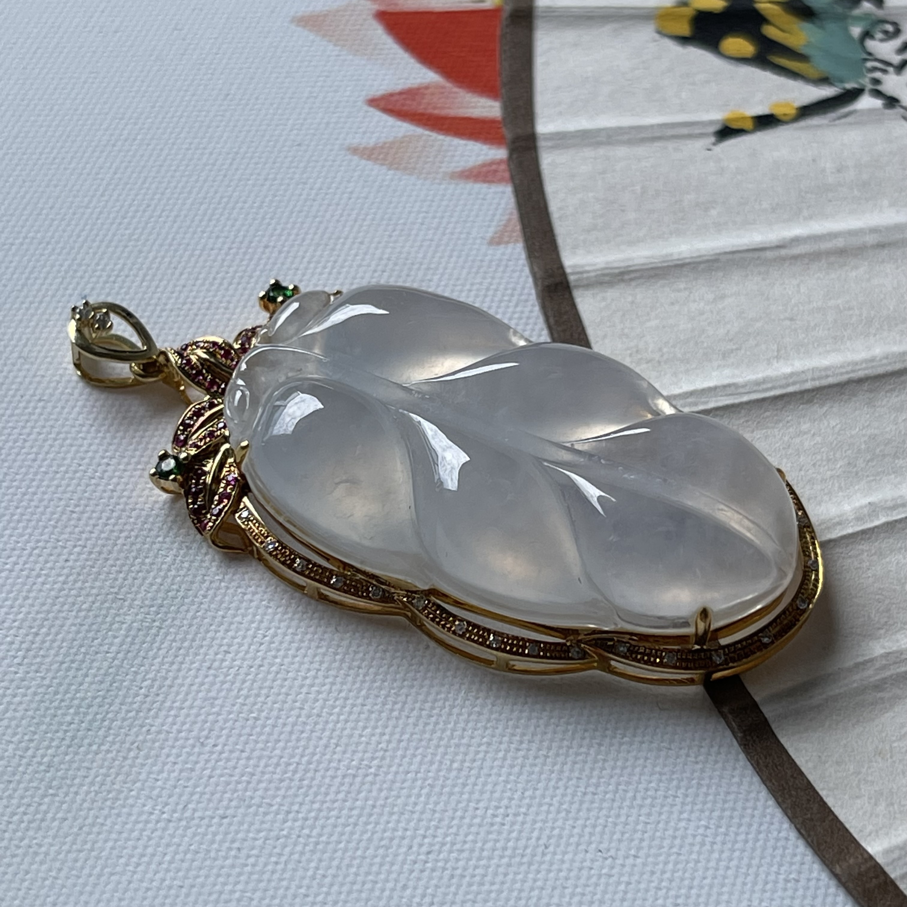 18k Gold Icy  Jadeite Leaf Pendant (PJA00022)