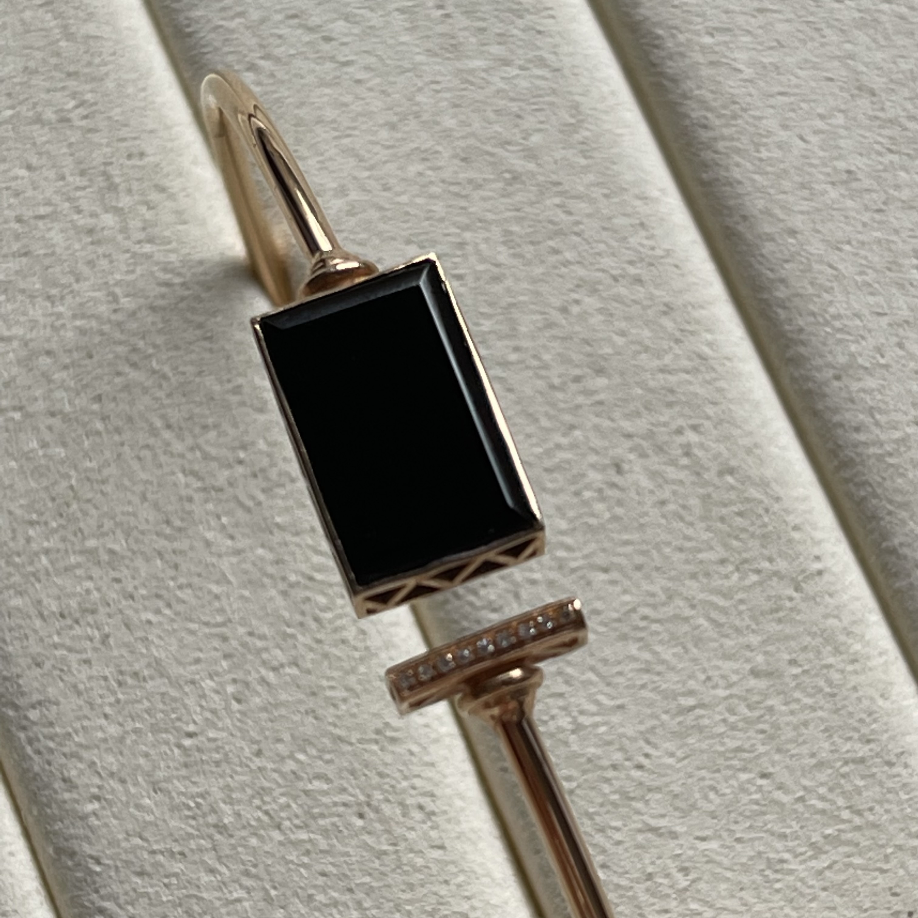 18k Rosegold Omphacite Open Wire Bracelet (PJA00085)