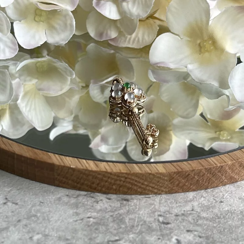 Clear White Jadeite Key Pendant (PJA00053)