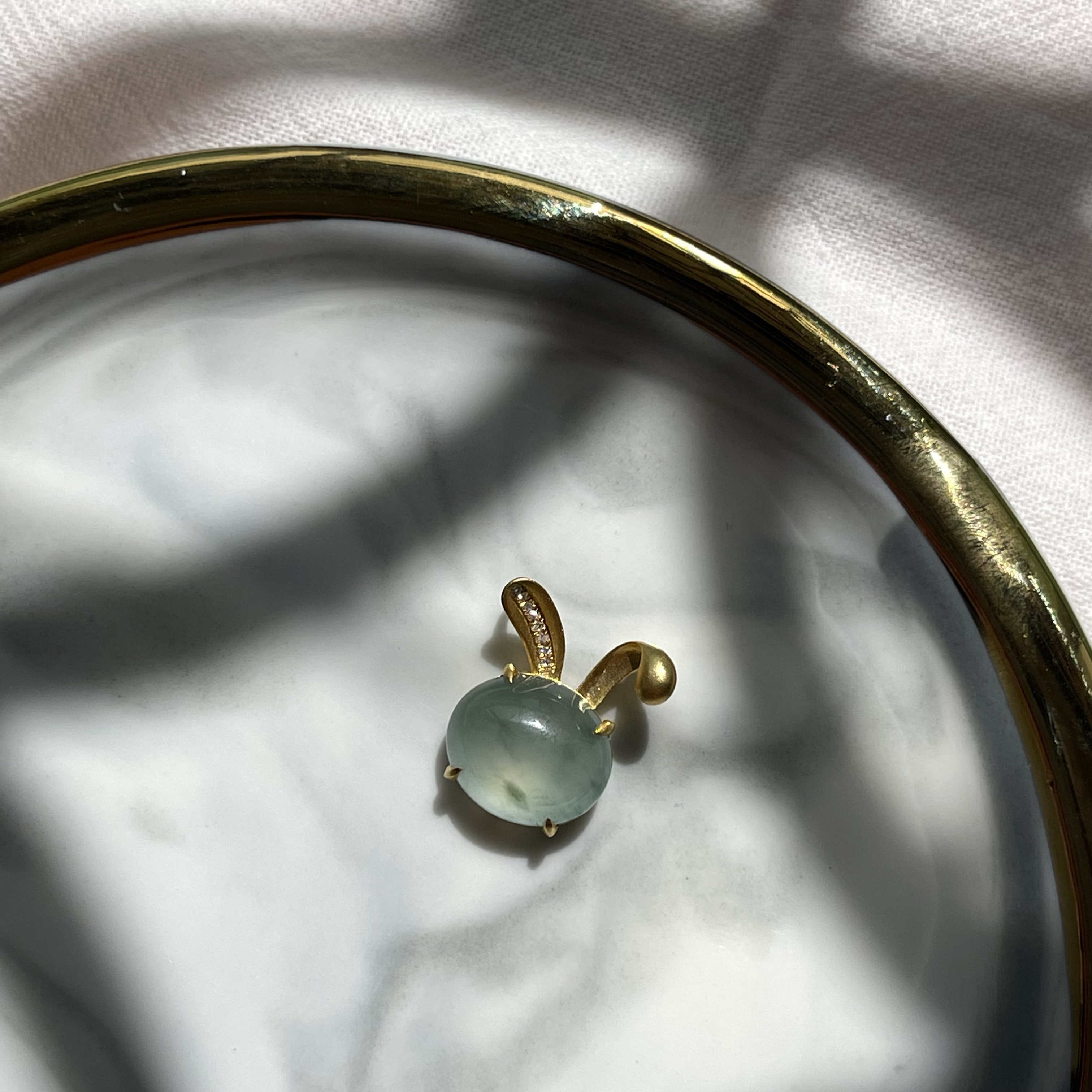 Hop Hop into Bountiful Rabbit Year Pendant (PJA00125)