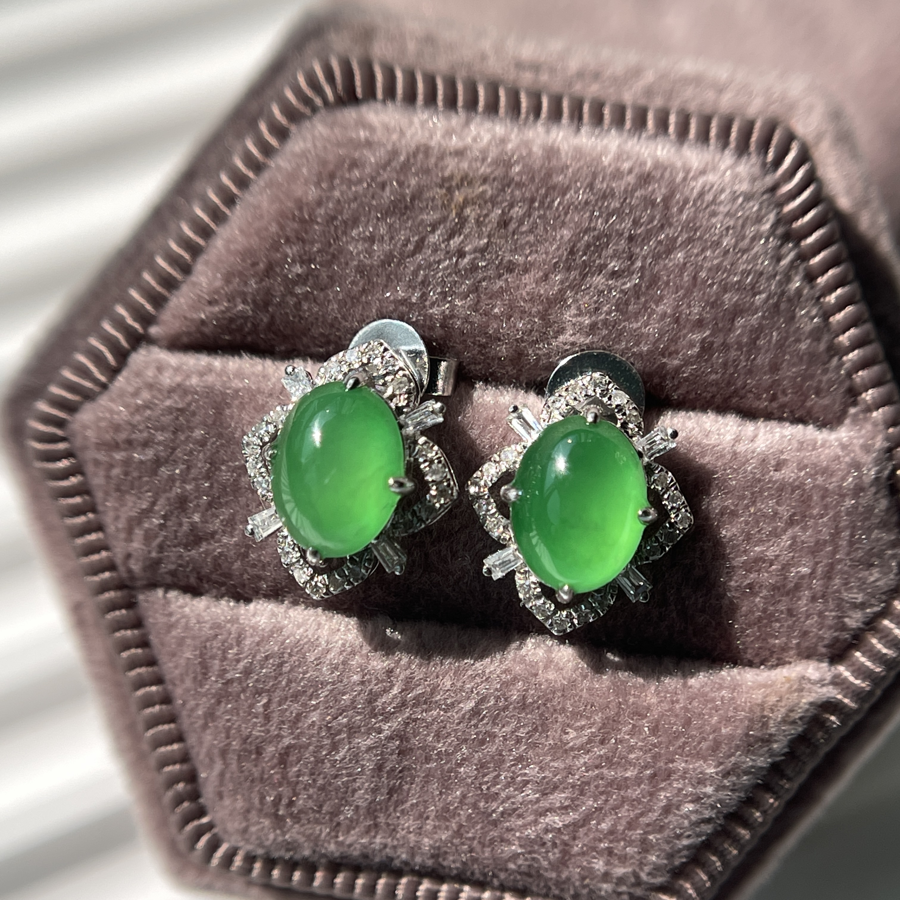 Icy Green Jade Cabochons Earrings (PJA00158)