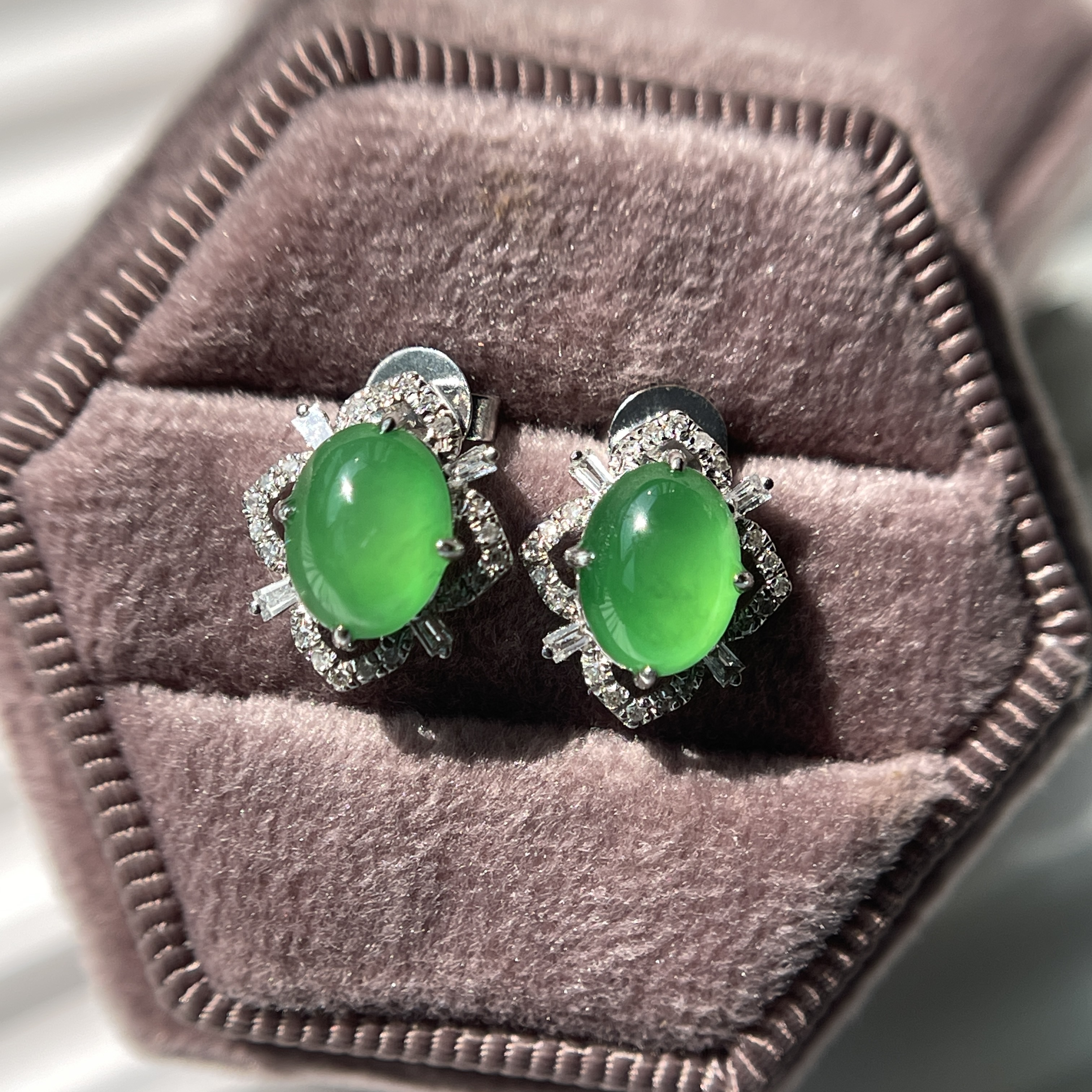 Icy Green Jade Cabochons Earrings (PJA00158)