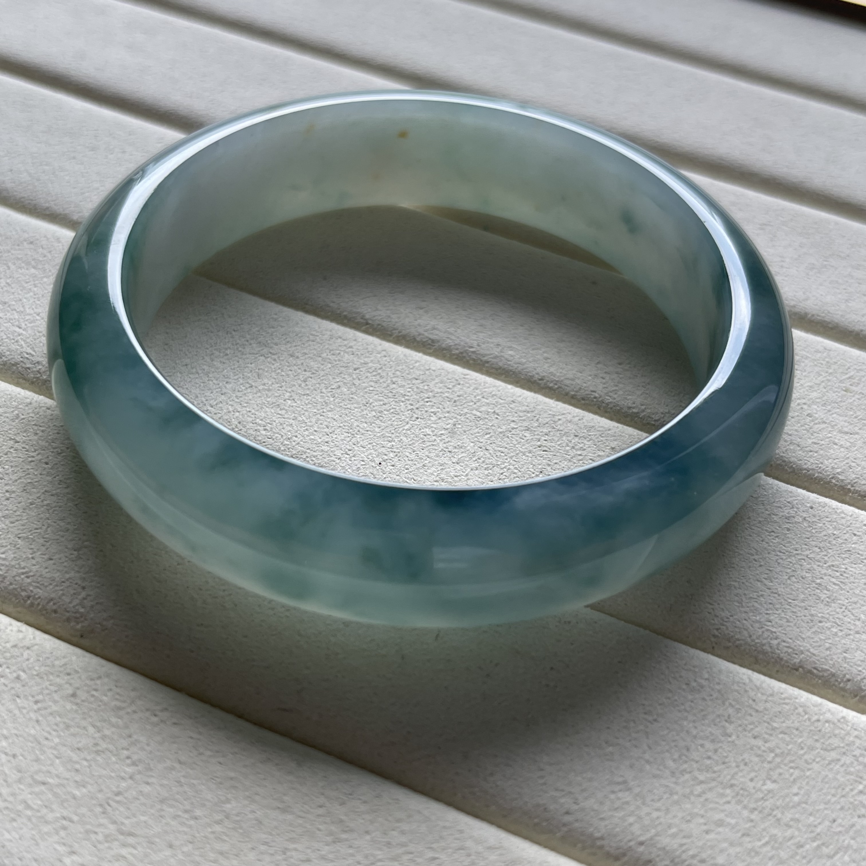 Green Jadeite Bangle With Floating Flowers (PJA00040)