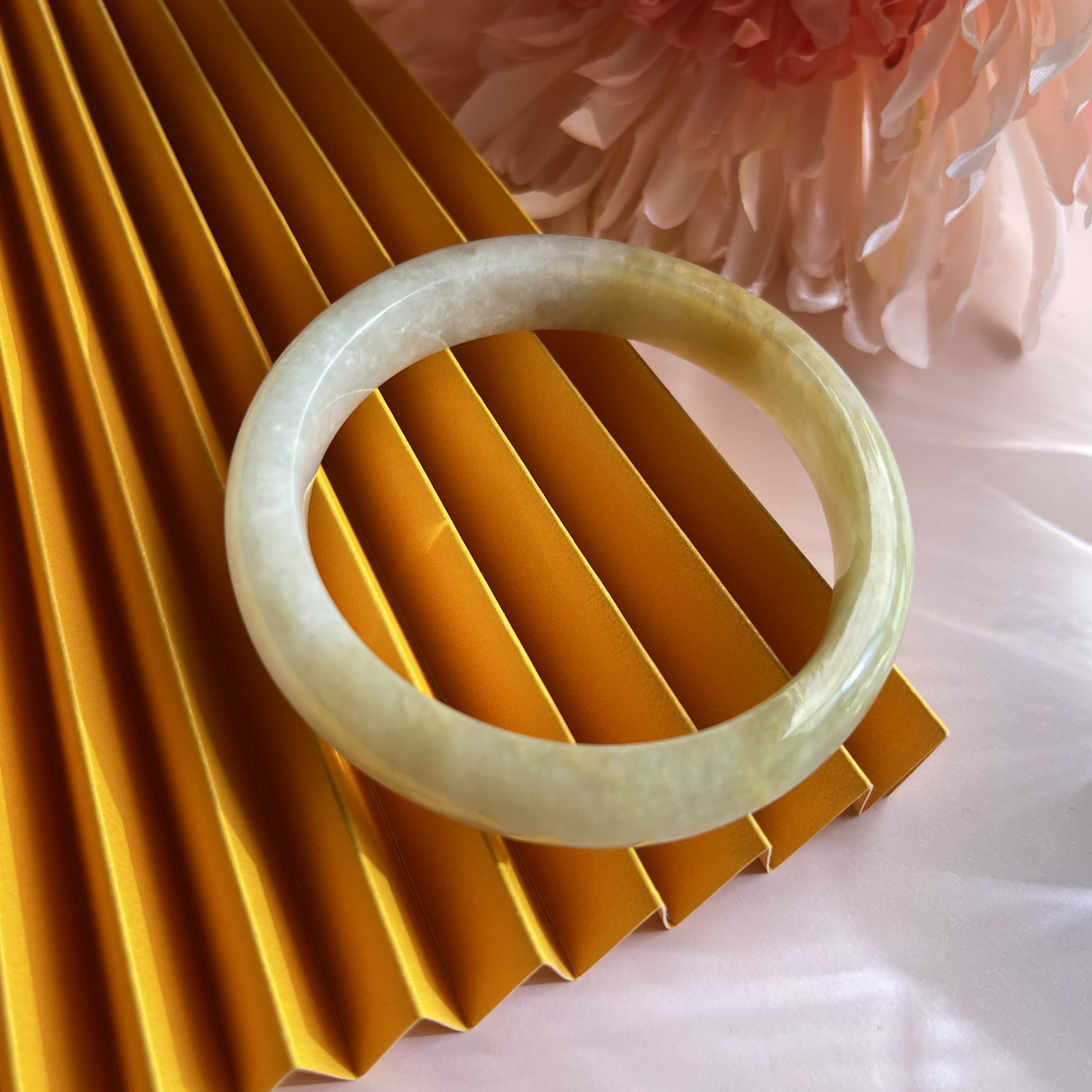 Lemonade Jadeite Bangle (PJA00105)