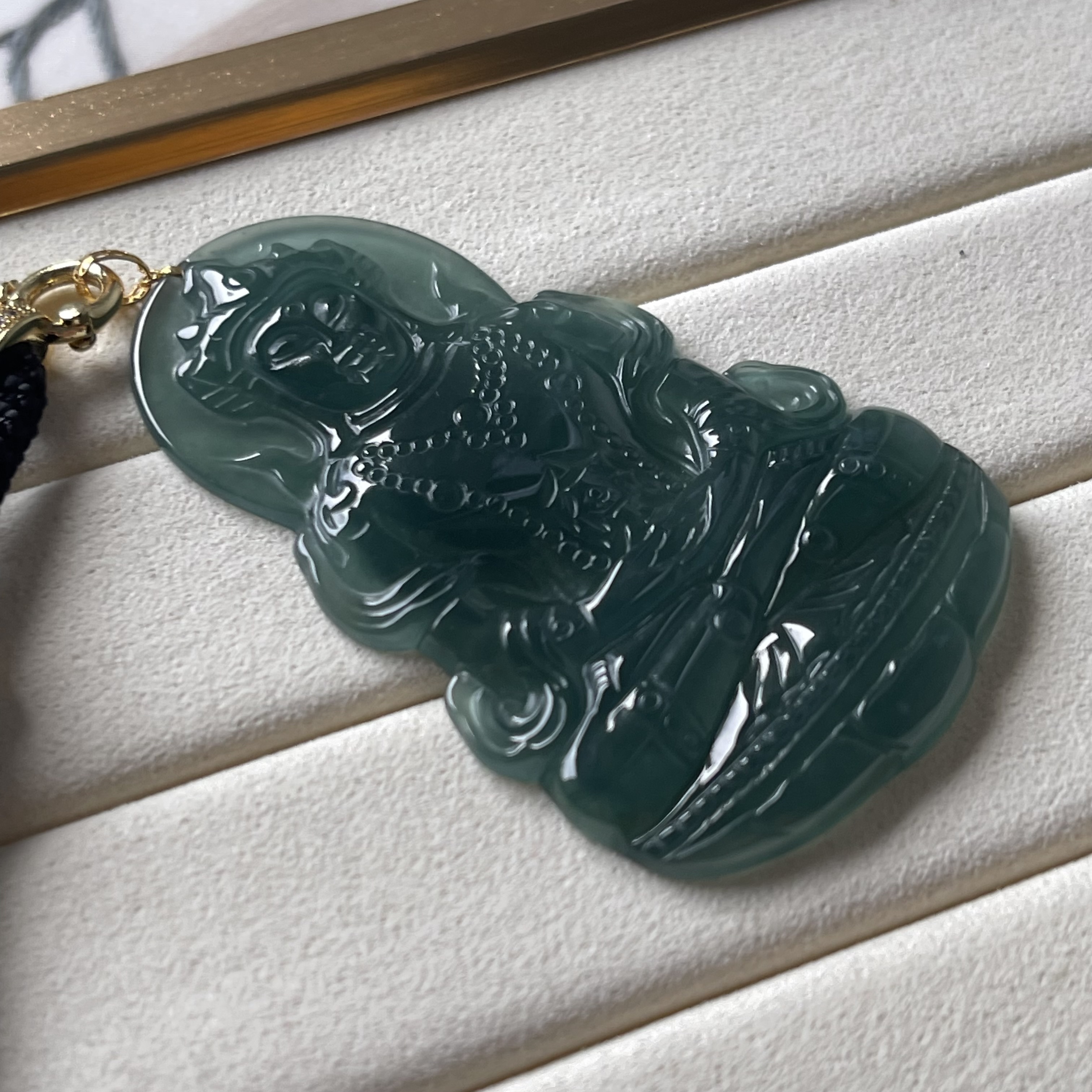 Icy Bluish Green Tara Pendant (PJA00099)
