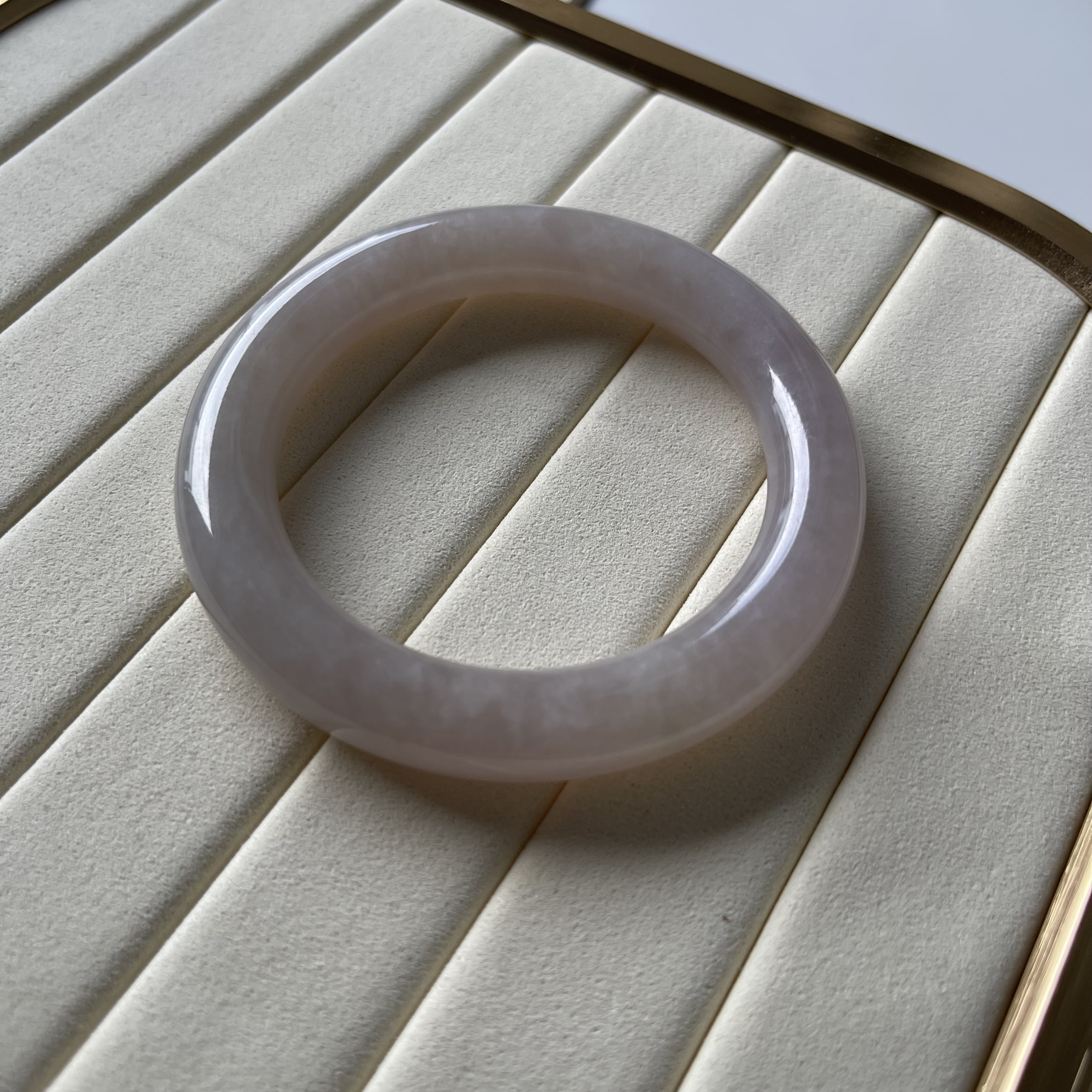 Icy Translucent Light Pink Round Bangle (PJA00072)