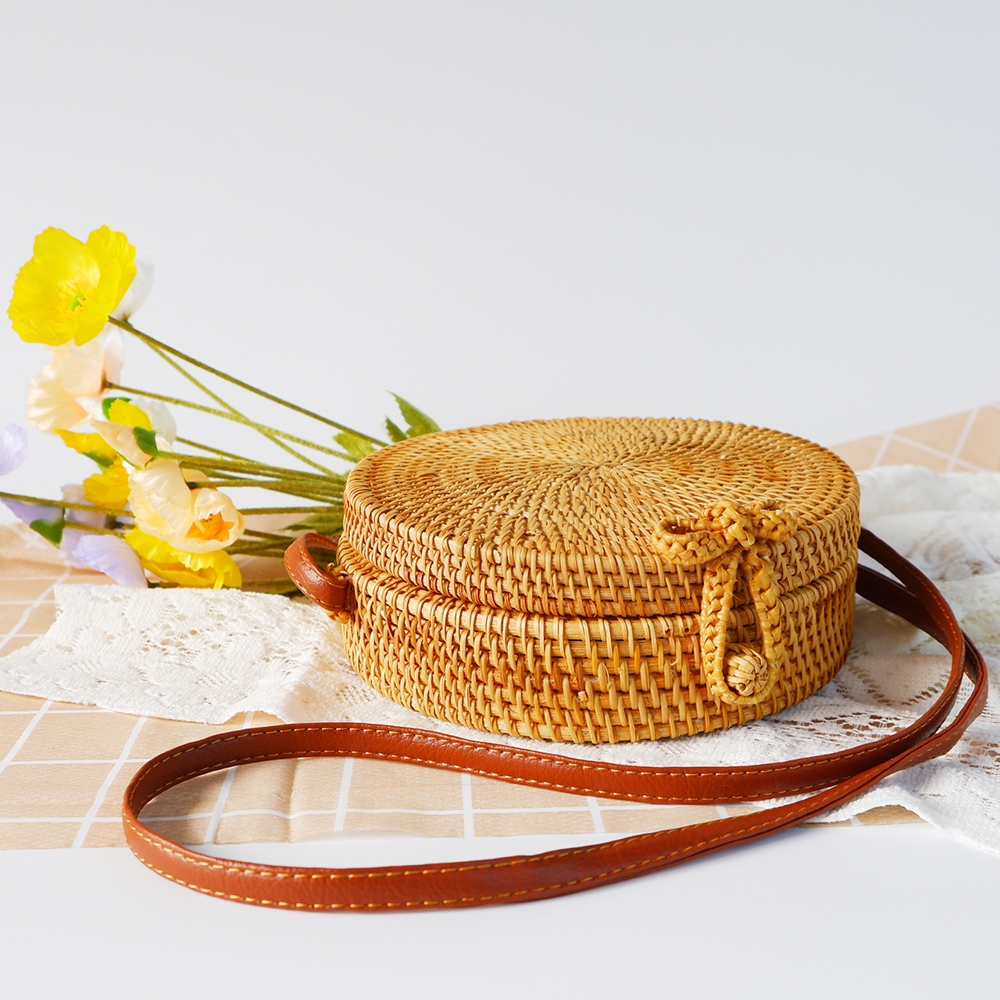 Round hot sale bag rattan