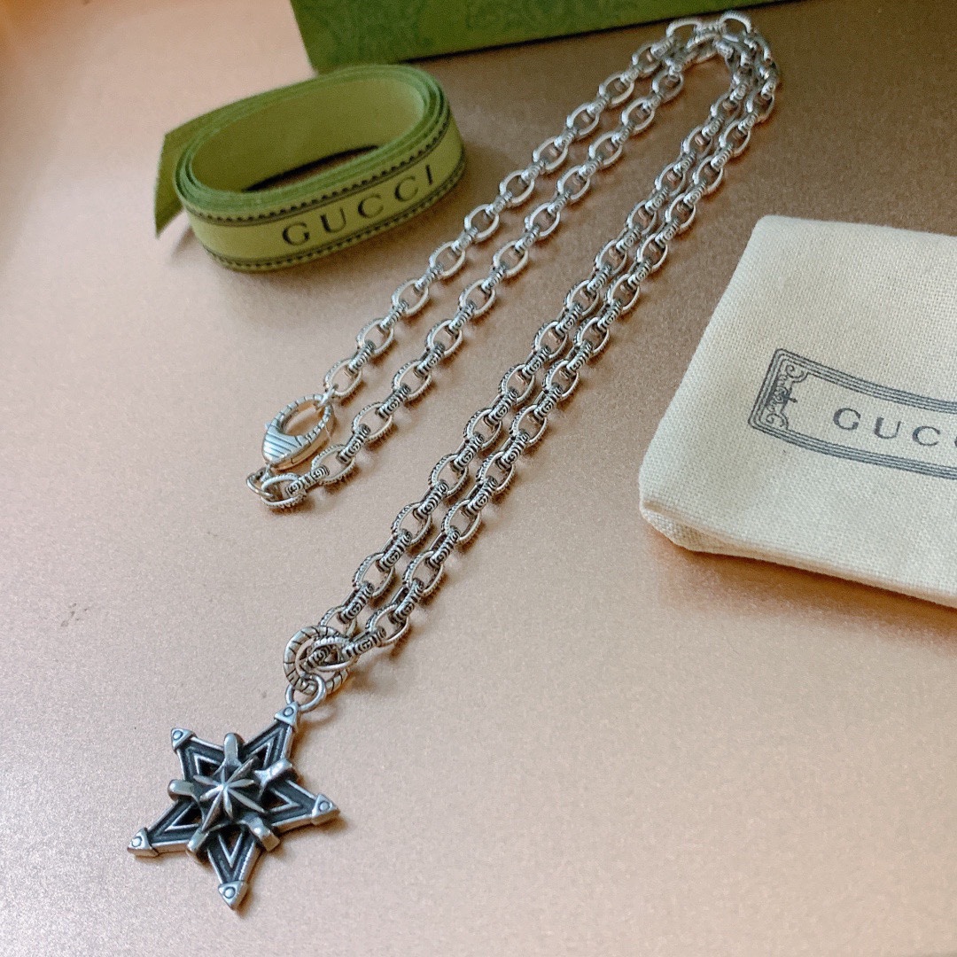 【GUCCI】ネックレス、新しいネックレス万能シンプルファッションオーナメント