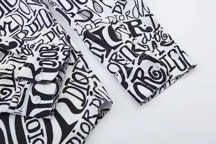 【 Dior 旗艦店】ご好評に付き再入荷！！