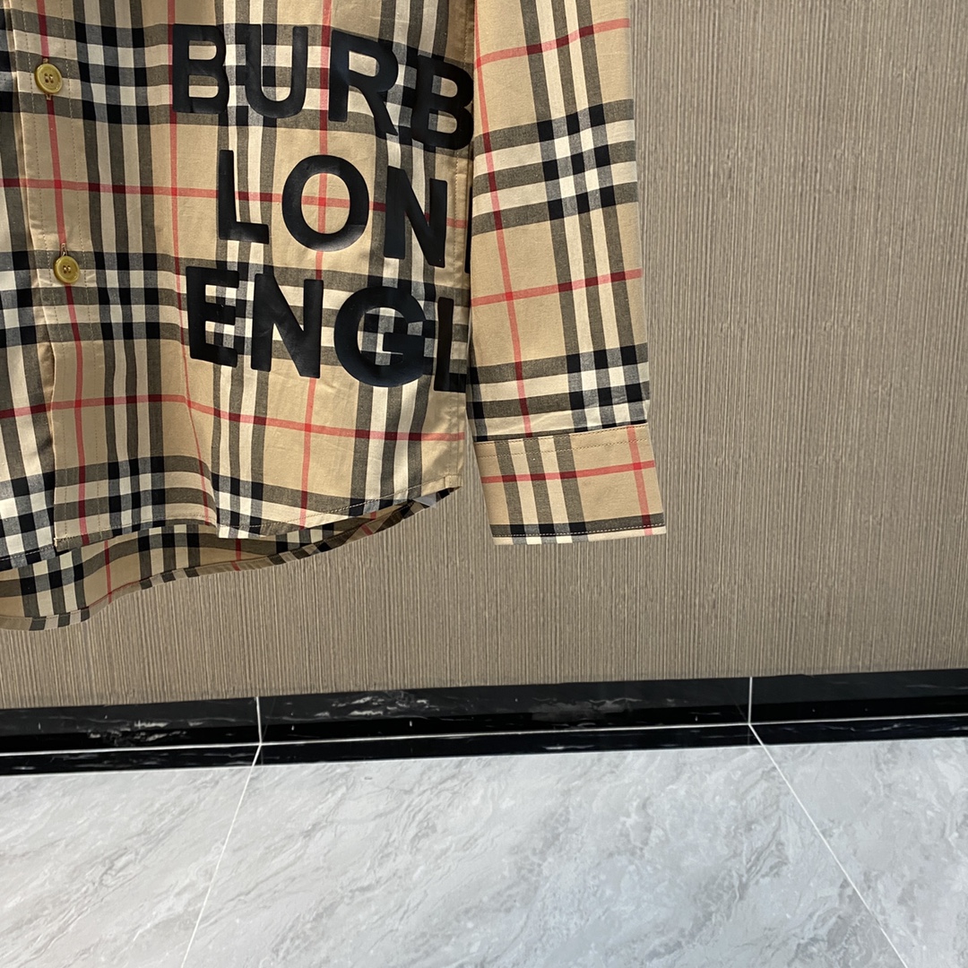 【BURBERRY 公式 旗艦店】バーバリー シャツ  ご好評に付き再入荷！