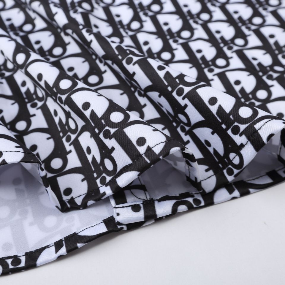 【DIOR 公式旗艦店】 ご好評に付き再入荷！！