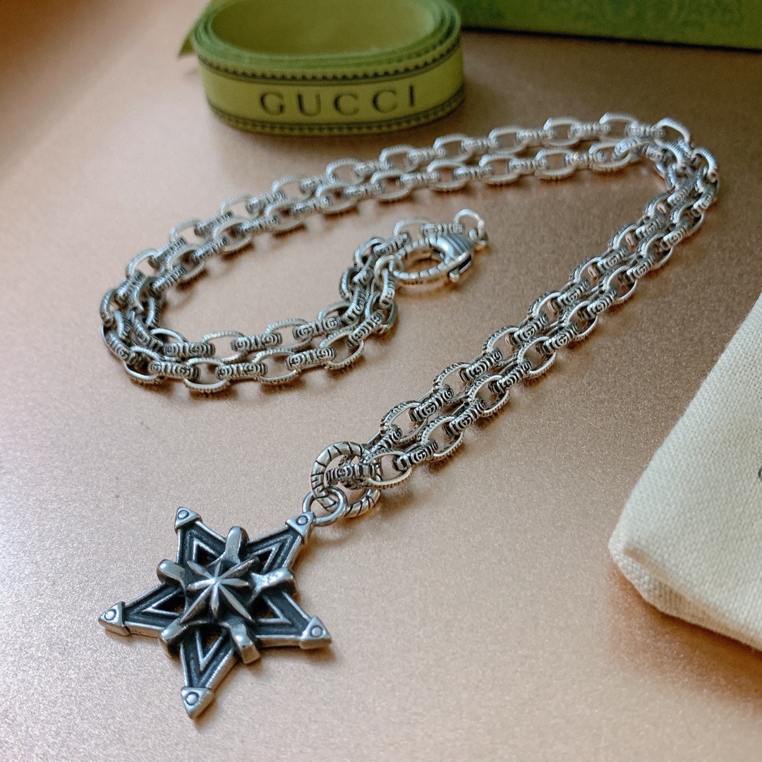 【GUCCI】ネックレス、新しいネックレス万能シンプルファッションオーナメント