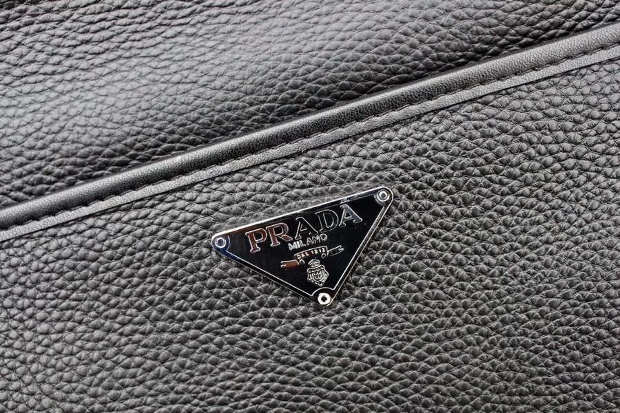 【2024】【PRADA  公式旗艦店】プラダ  ショルダーバッグ 当日出荷 好評に付き再入荷25*27*5CM