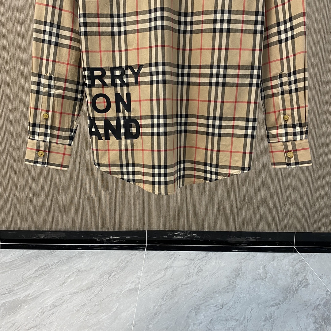 【BURBERRY 公式 旗艦店】バーバリー シャツ  ご好評に付き再入荷！