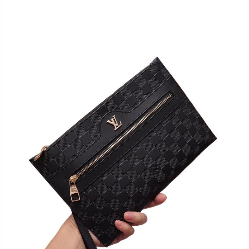 【2024】【 LOUIS VUITTON公式 旗艦店】ルイヴィトン    クラッチバッグ  当日出荷 好評に付き再入荷！黒 28*18*1CM