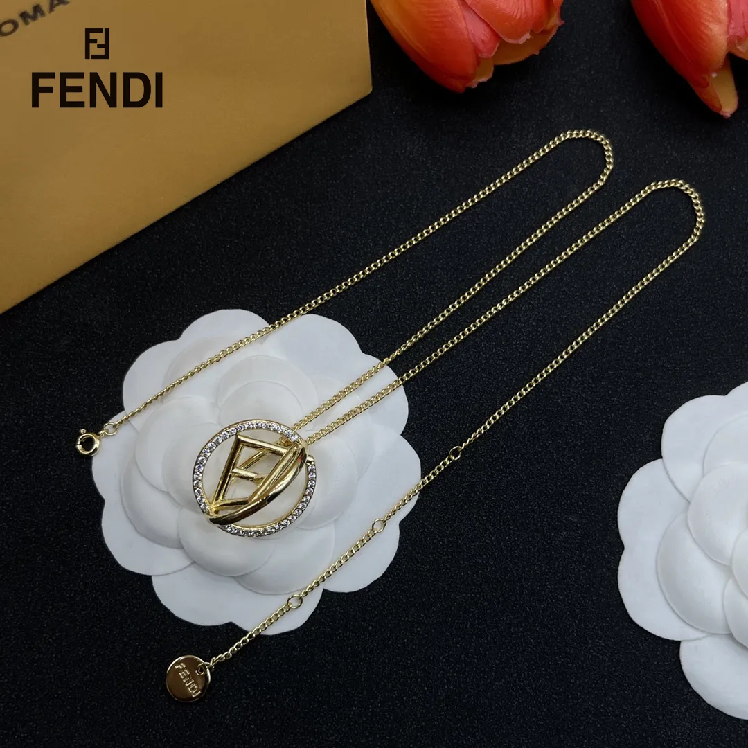 Fendi ネックレス
