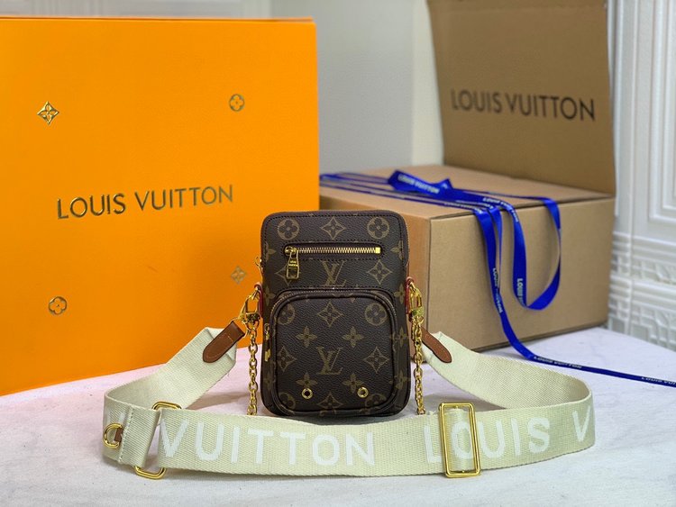 LouisVuitton ルイヴィトン ショルダーバッグ & クロスボディバッグ