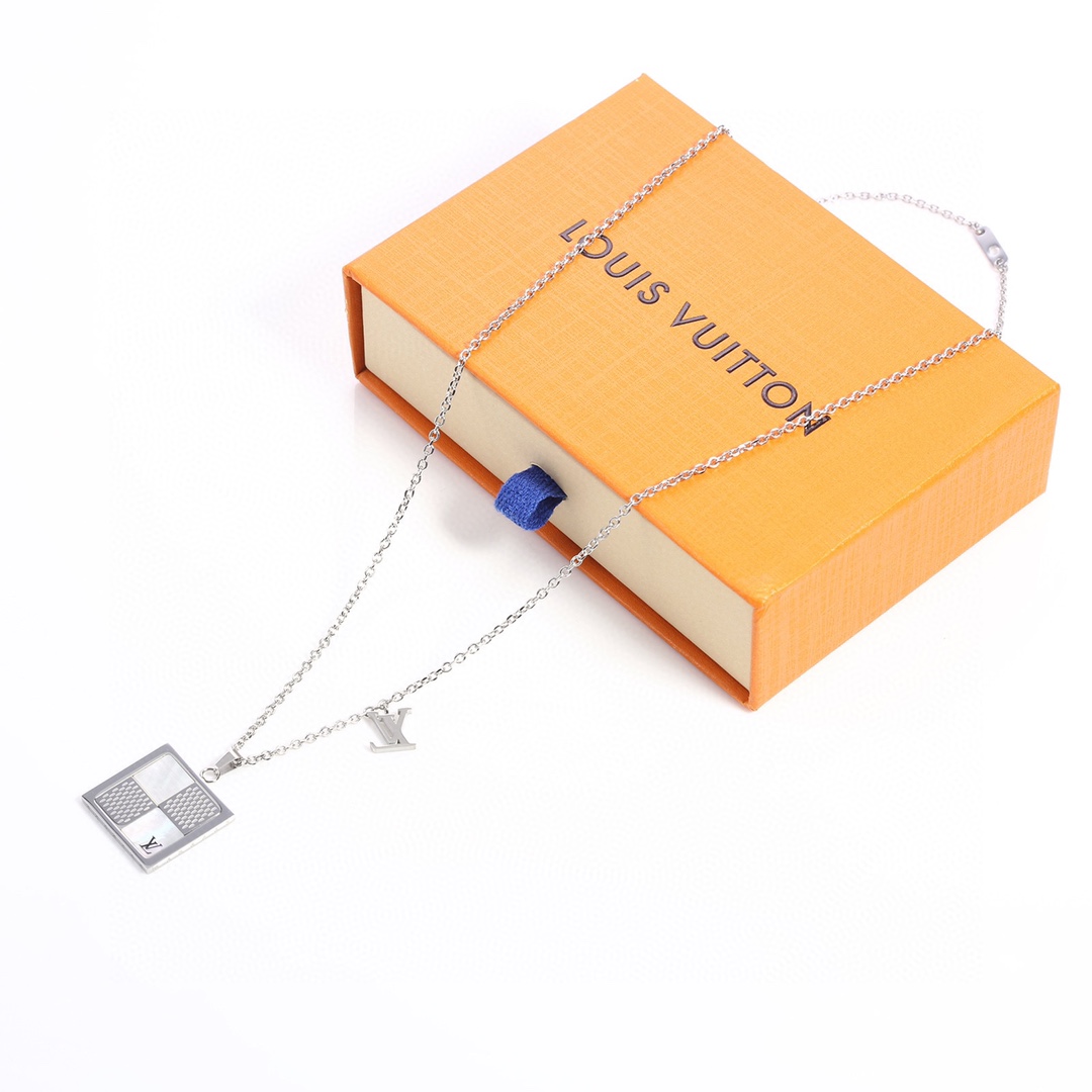 【2024】LV Louis Vuitton（ルイヴィトン）ペンダント