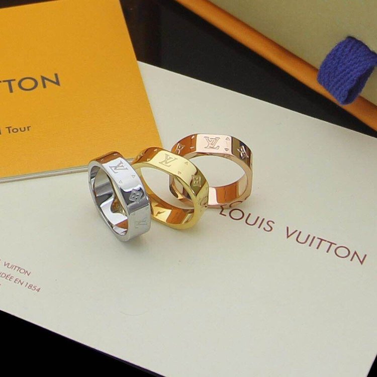 LOUIS VUITTON（ルイヴィトン）リング、ご好評に付き再入荷！