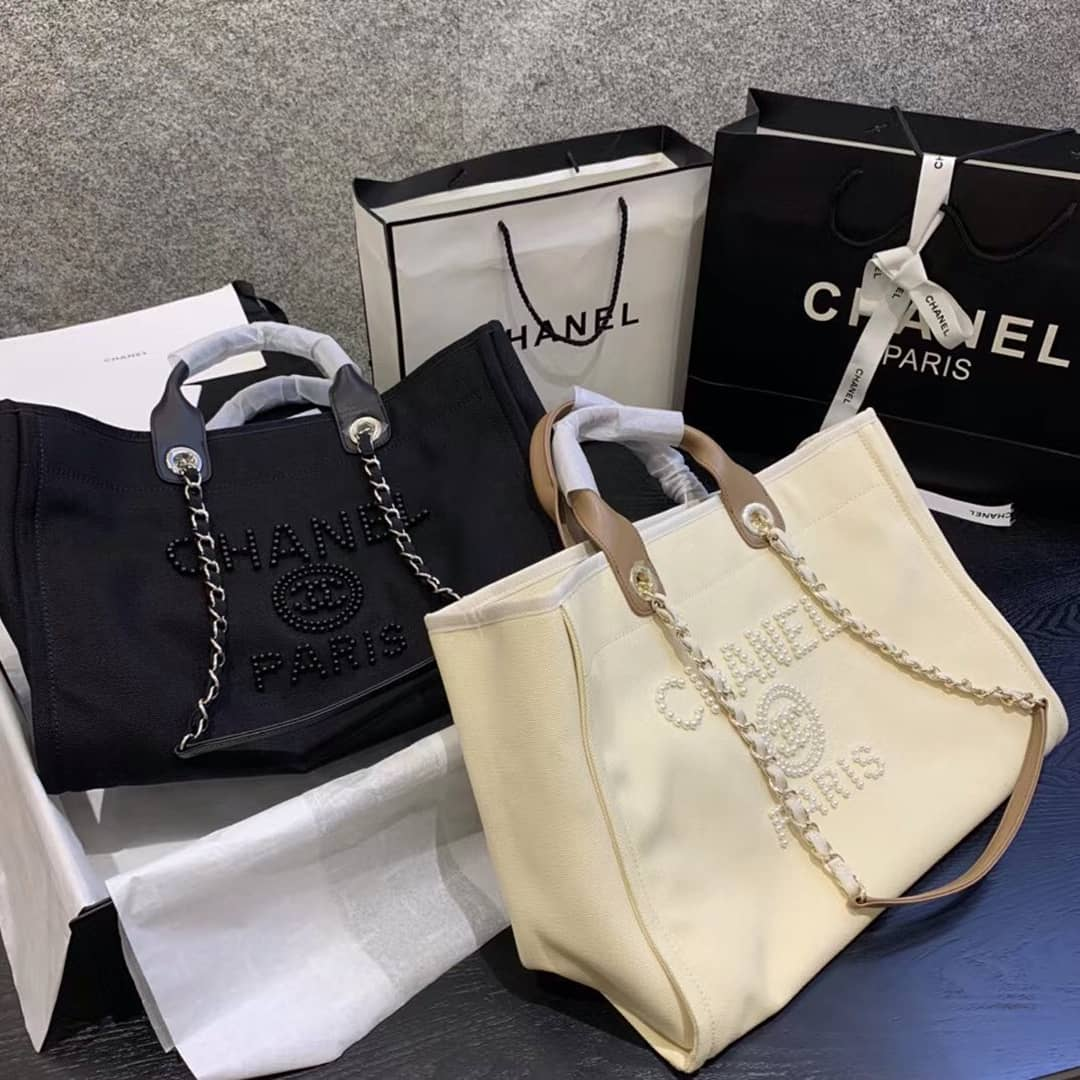 【2024】【CHANEL】ラージ ロゴ トート ♡超可愛い ♡ 収納性抜群！