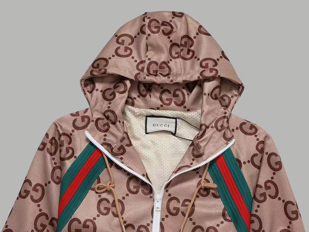 【GUCCI  公式旗艦店】グッチ ジャケット着好評に付き再入荷！