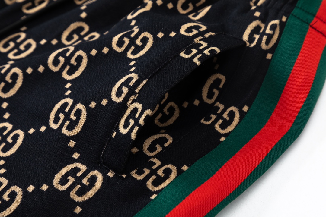 【 GUCCI】グッチ 長ズボン好評に付き再入荷！