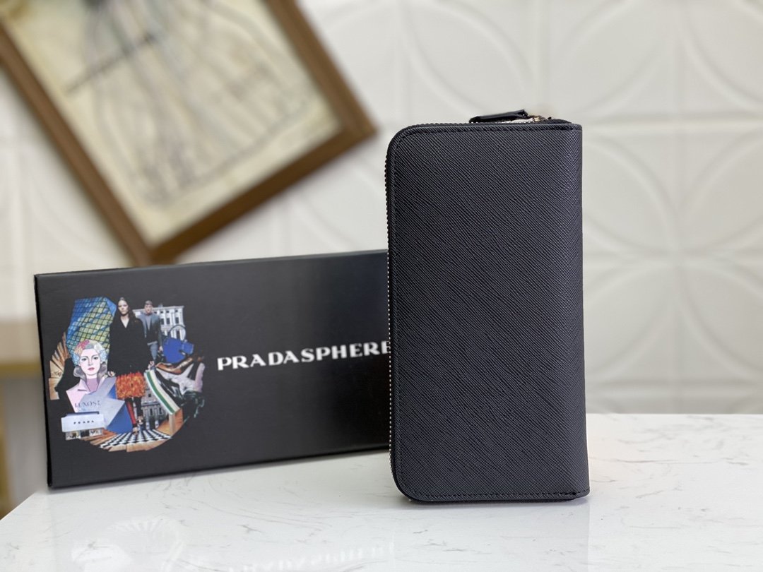 【2024】PRADA（プラダ） 財布19x12cm