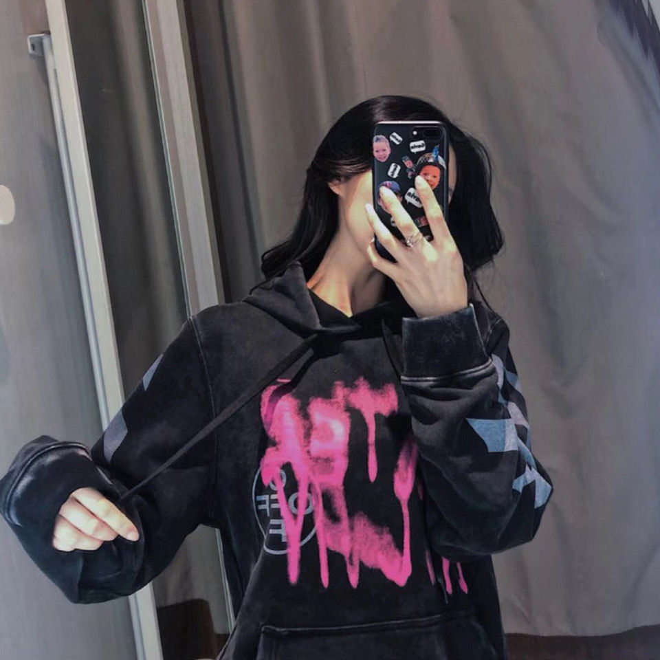 【2024】【OFF-WHITE 】男女兼用、ご好評に付き再入荷！