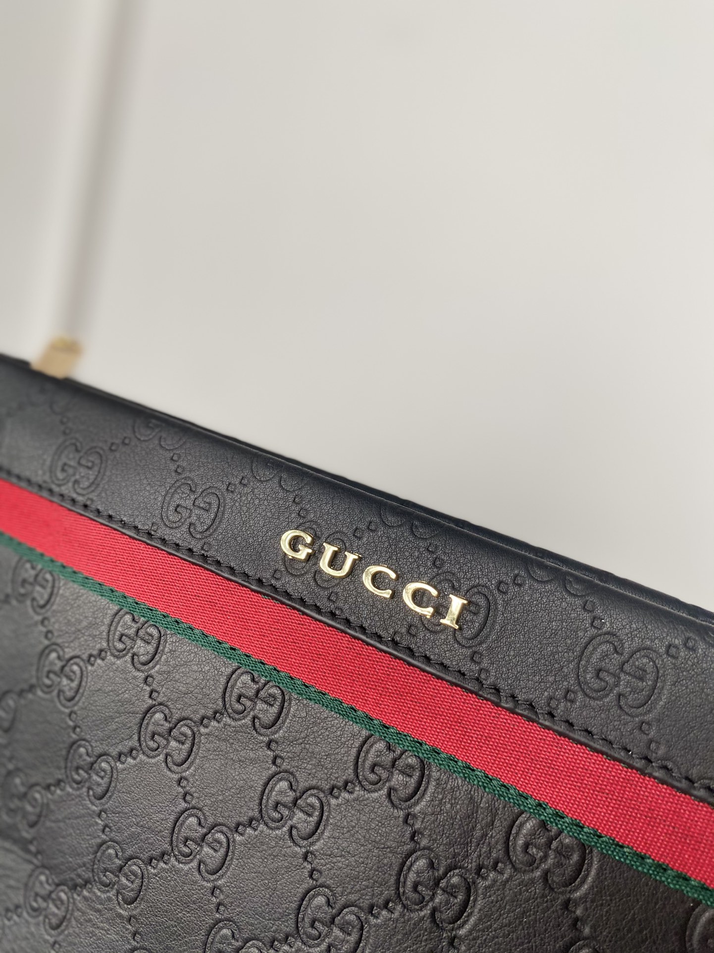 GUCCI（グッチ）クラッチバッグ 28*18 cm