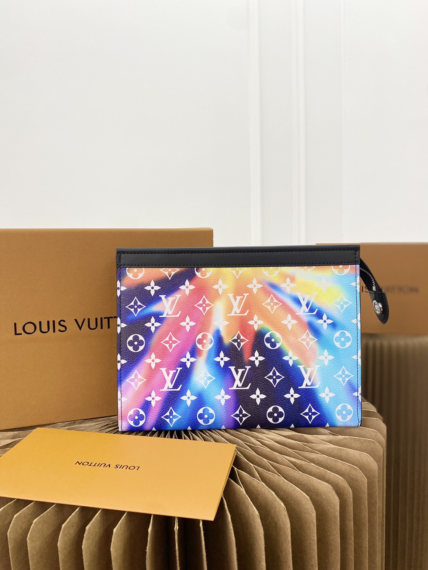 【2024】LOUIS VUITTON（ルイヴィトン）クラッチバッグ 27*21cm