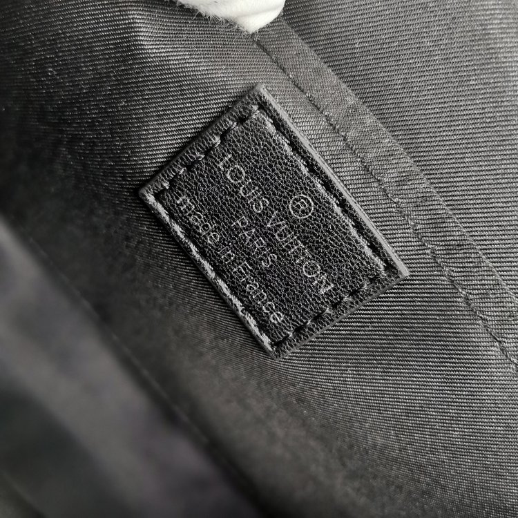 【2024】Louis Vuitton （ルイヴィトン） メッセンジャーバッグ 23.5x14x5cm