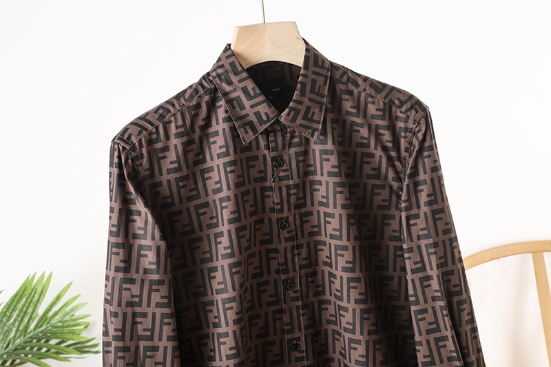 【FENDI公式 旗艦店】フェンディシャツご好評に付き再入荷！