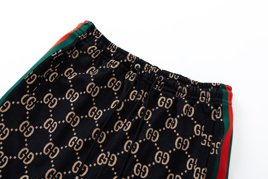 【 GUCCI】グッチ 長ズボン好評に付き再入荷！