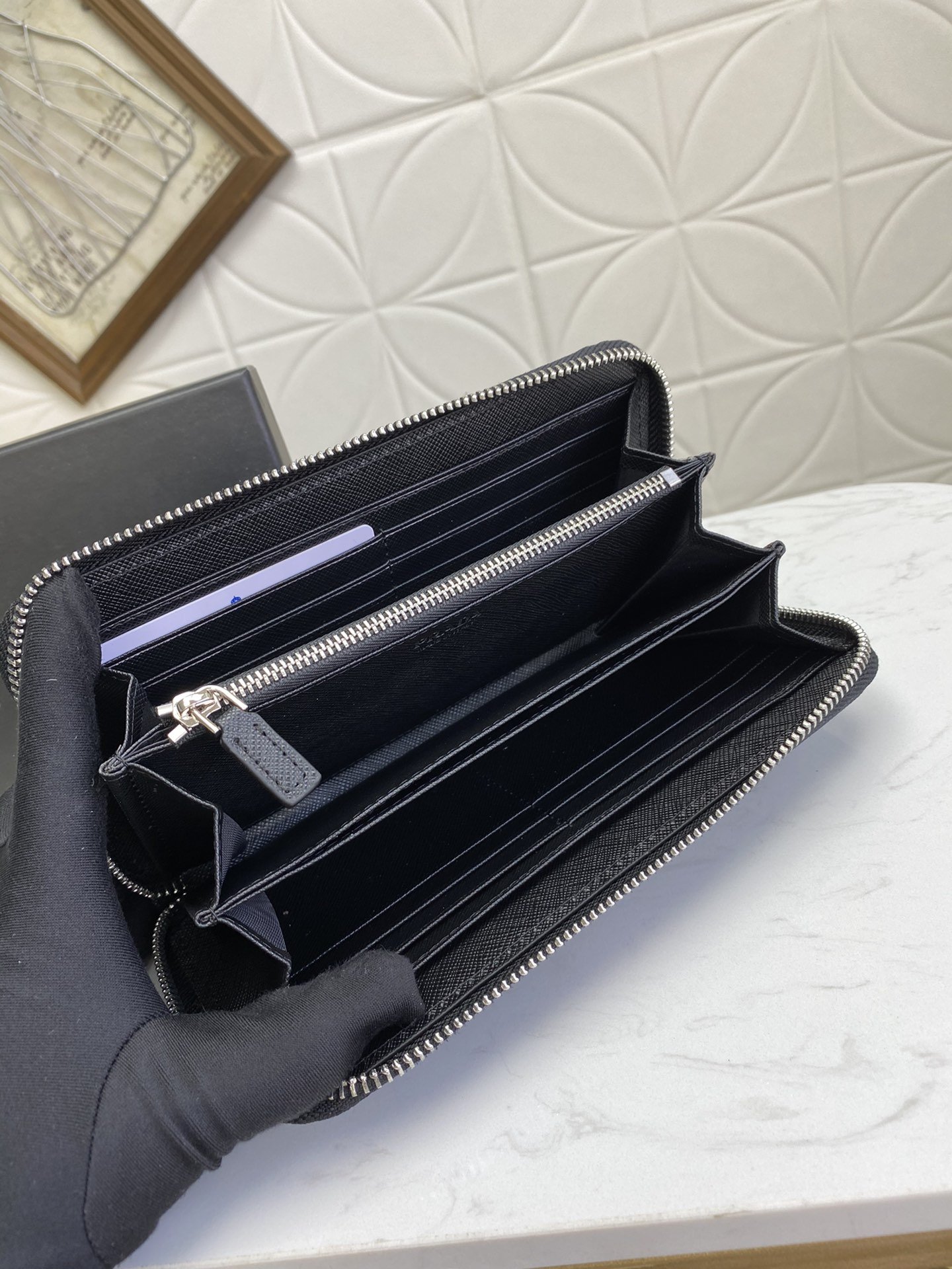 PRADA（プラダ） 財布19x12cm