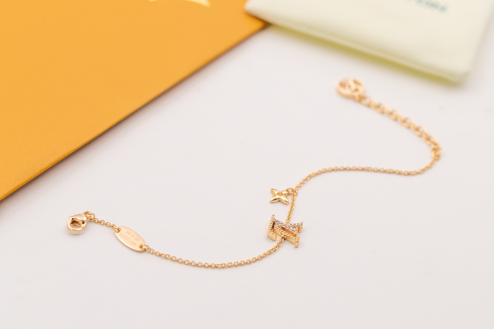 【 LOUIS VUITTON】ブレスレット、ファッションシンプルなスタイル