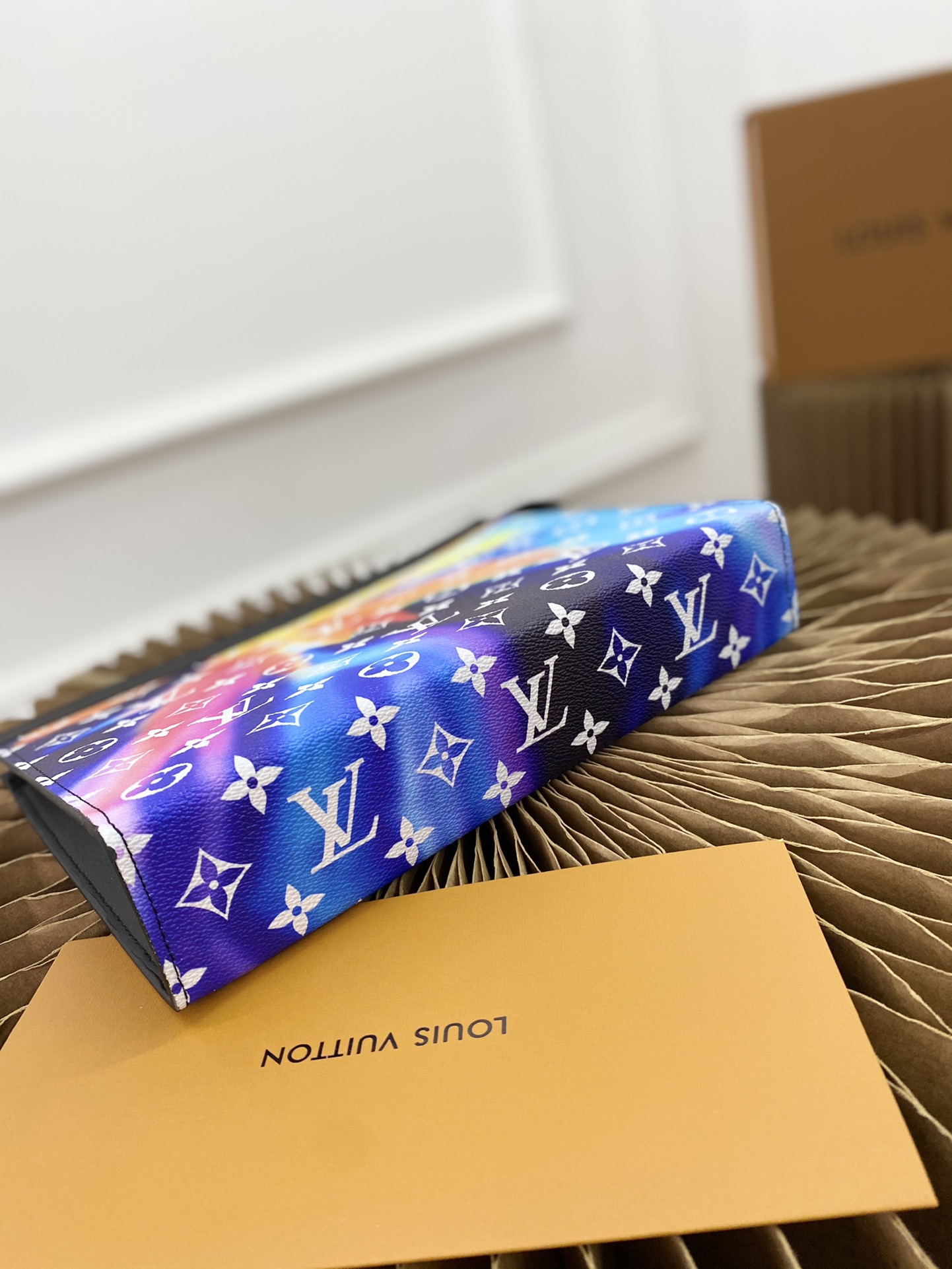 【2024】LOUIS VUITTON（ルイヴィトン）クラッチバッグ 27*21cm