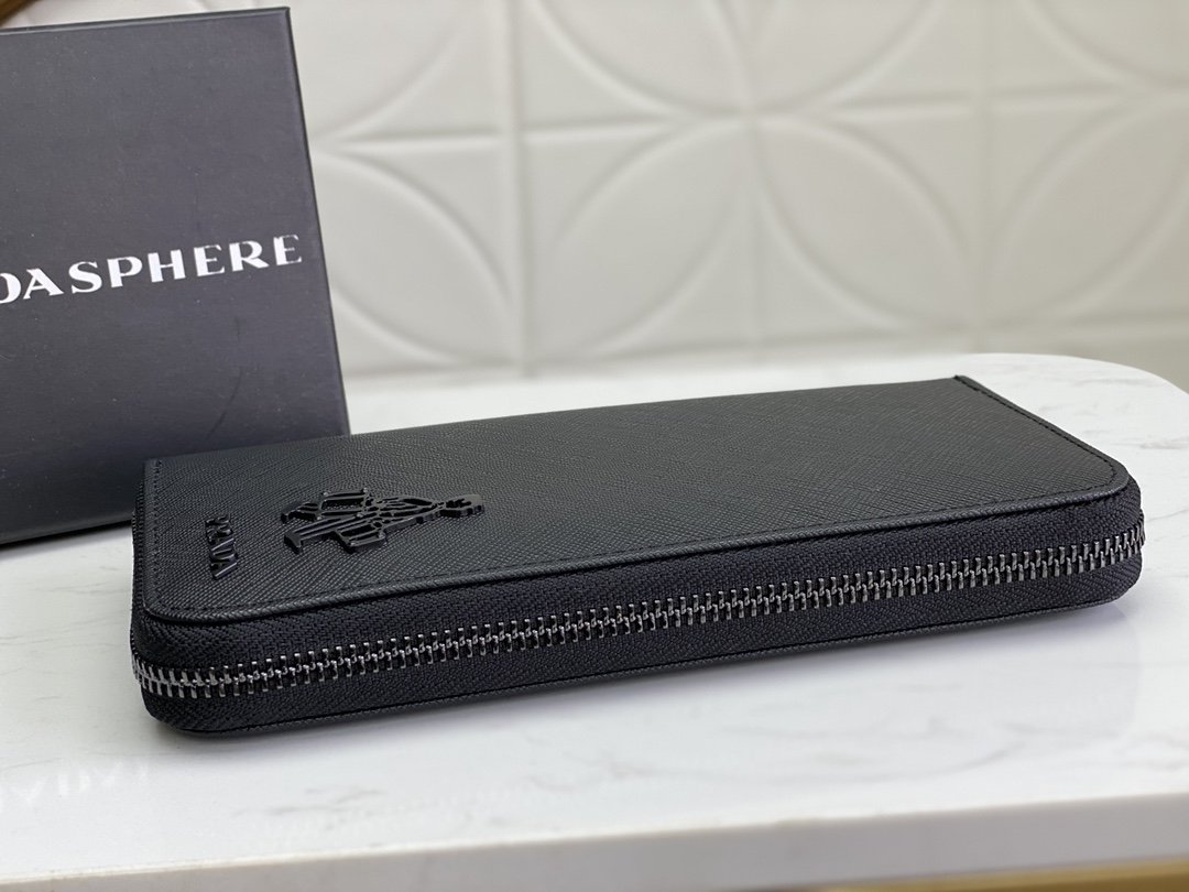 【2024】PRADA（プラダ） 財布19x12cm