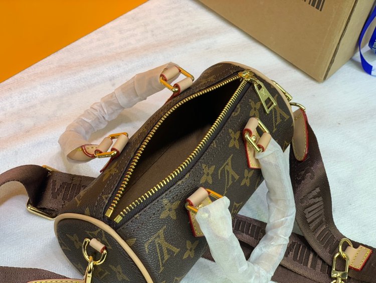 【2024】Louis Vuitton （ルイヴィトン） メッセンジャーバッグ 20x10x10cm