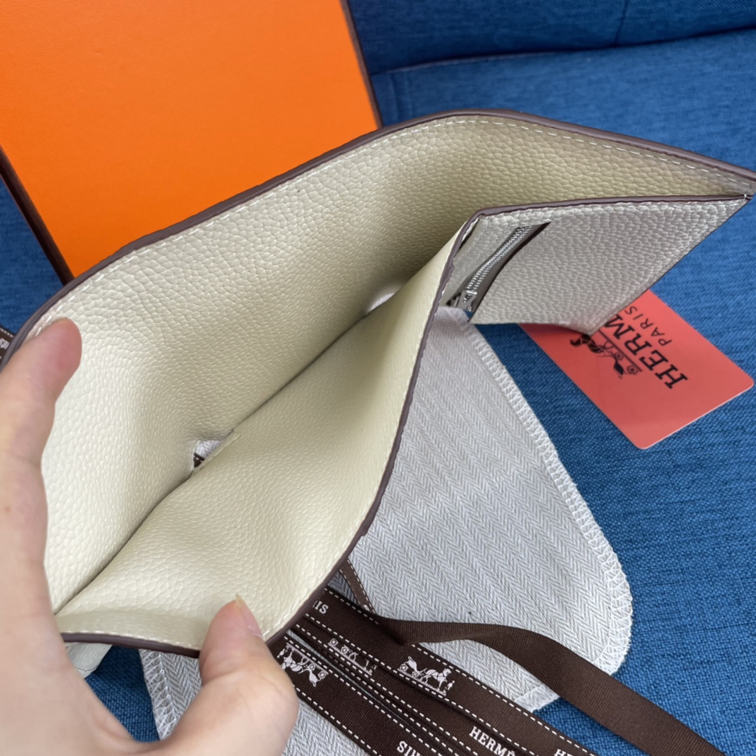 HERMÈS 三つ折り財布 8カラー 10X12CM