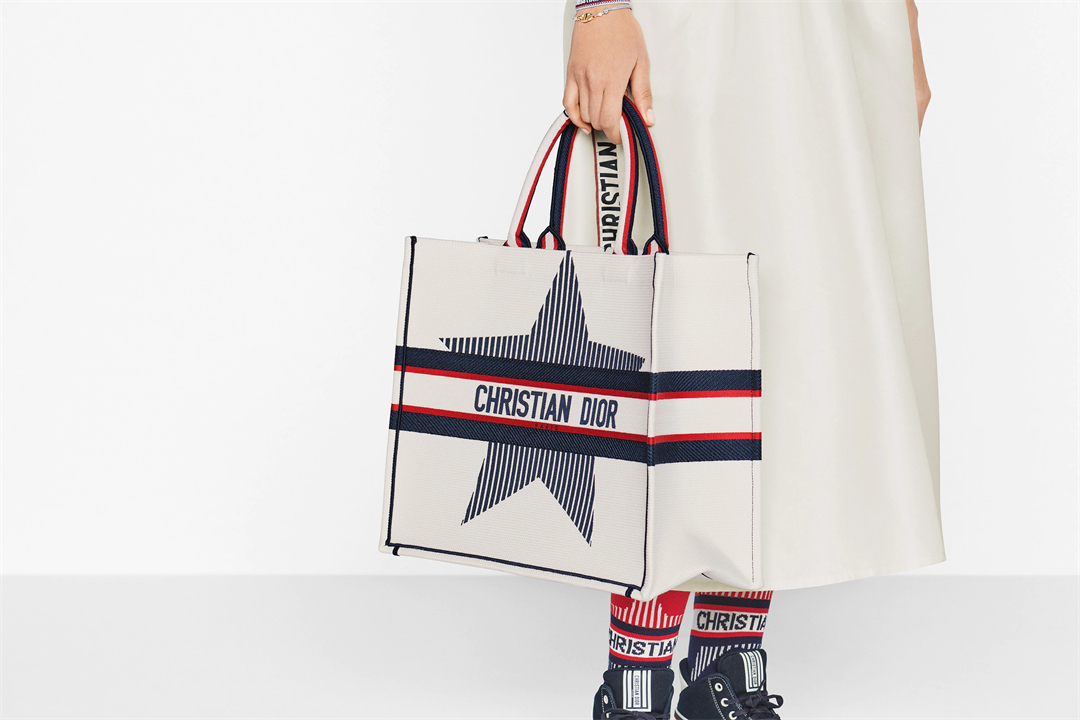 DIORALPS DIOR BOOK TOTE バッグ 42 x 35 x 18.5 cm