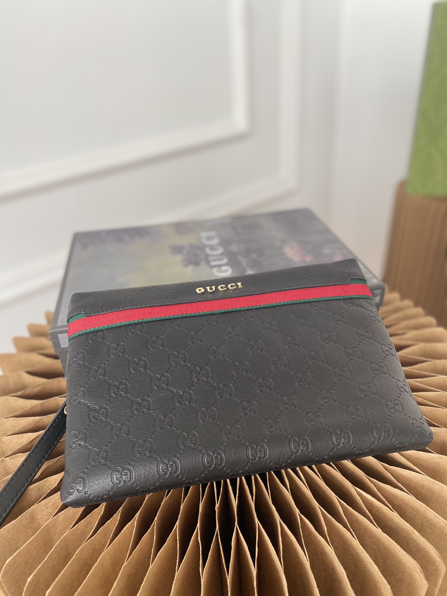 GUCCI（グッチ）クラッチバッグ 28*18 cm