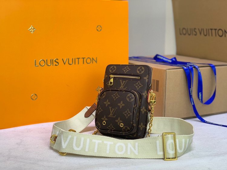 LouisVuitton ルイヴィトン ショルダーバッグ & クロスボディバッグ
