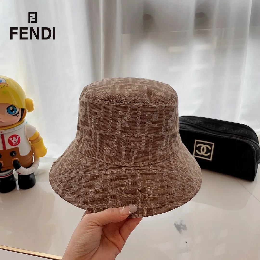 Fendi ハット