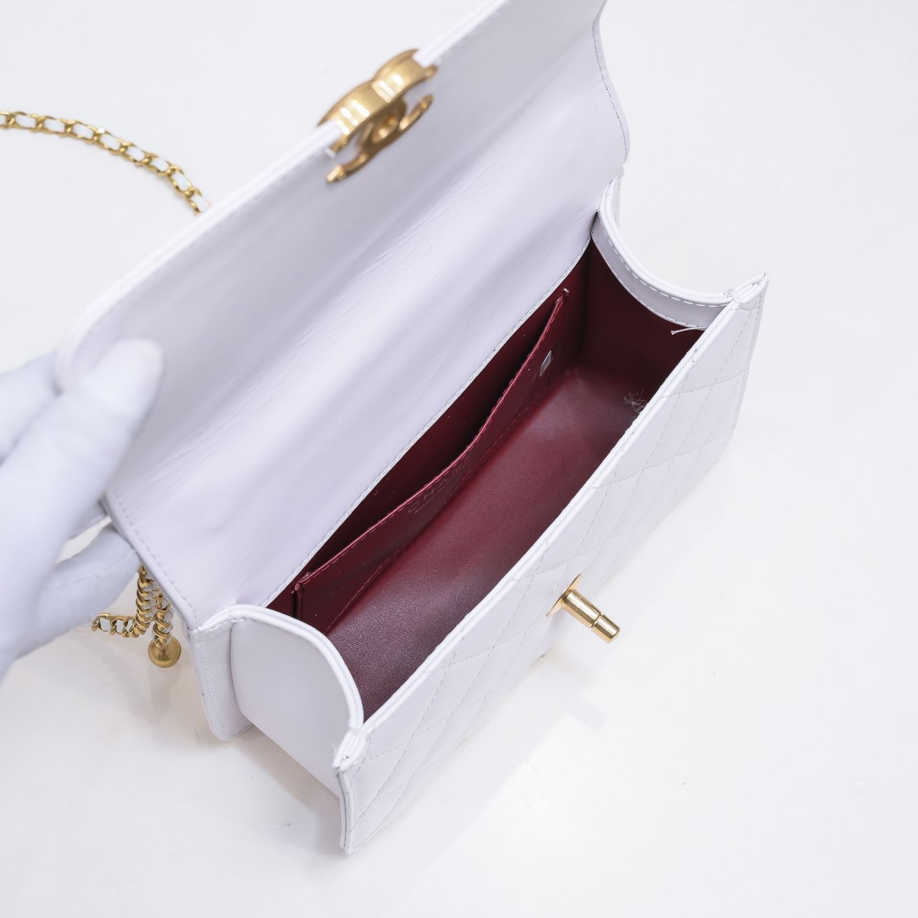 【CHANEL 公式旗艦店】シャネル   ショルダーバッグ   当日出荷 好評に付き再入荷！23*14*8CM