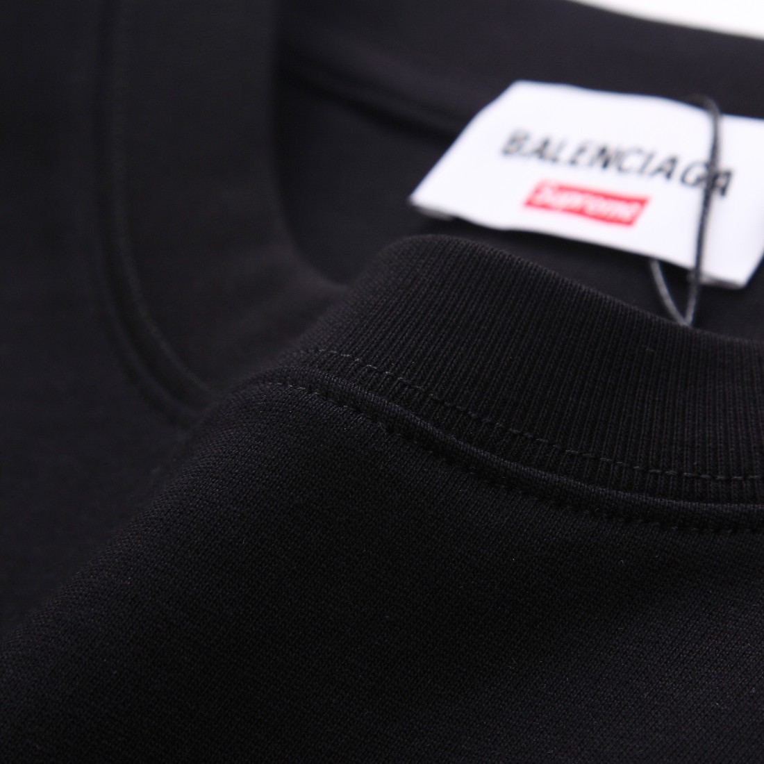 【BALENCIAGA 公式旗艦店】バレンシアガ   Tシャツ ご好評に付き再入荷！