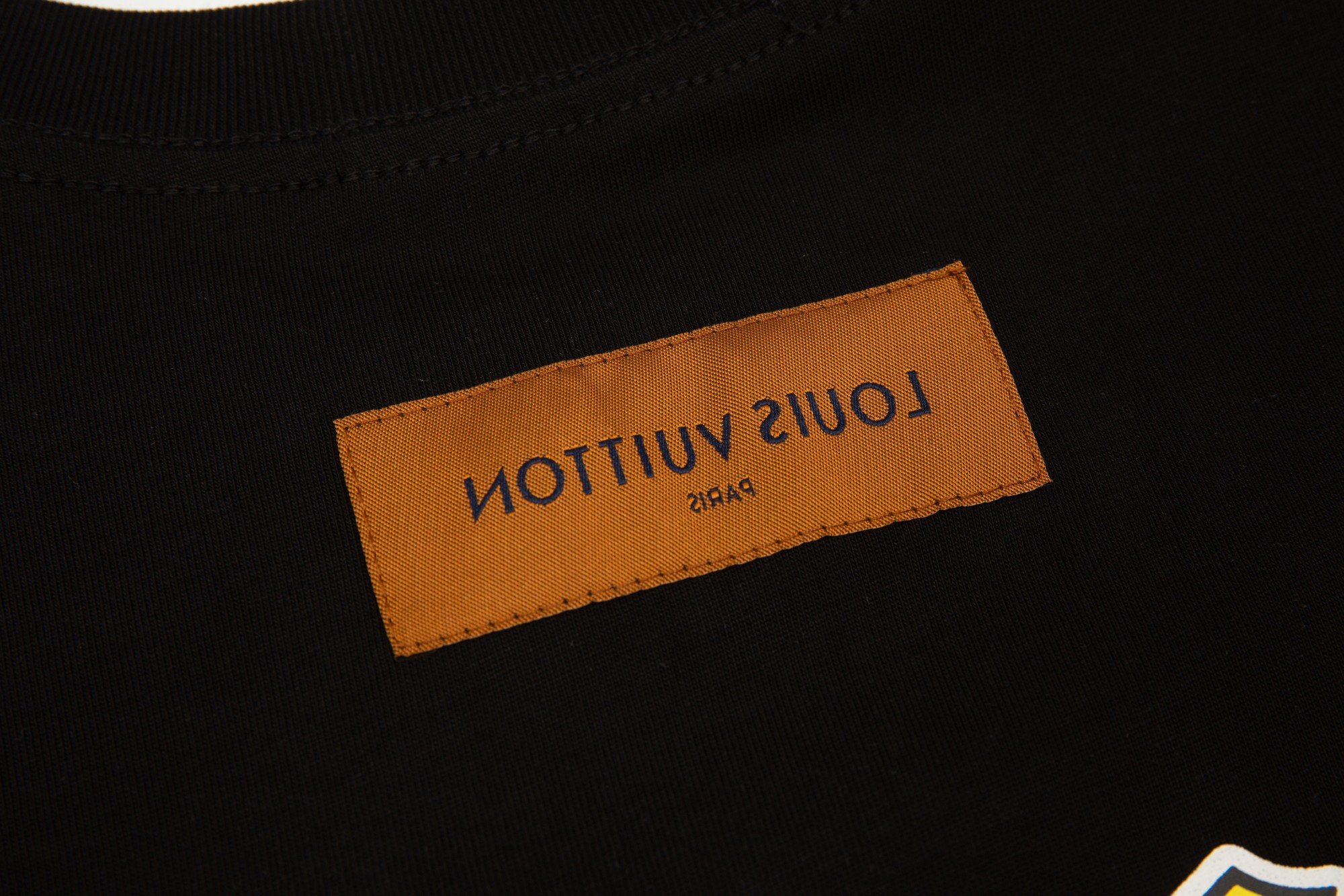 【2024】【LOUIS VUITTON  公式旗艦店】ルイヴィトン  Tシャツ  ご好評に付き再入荷！