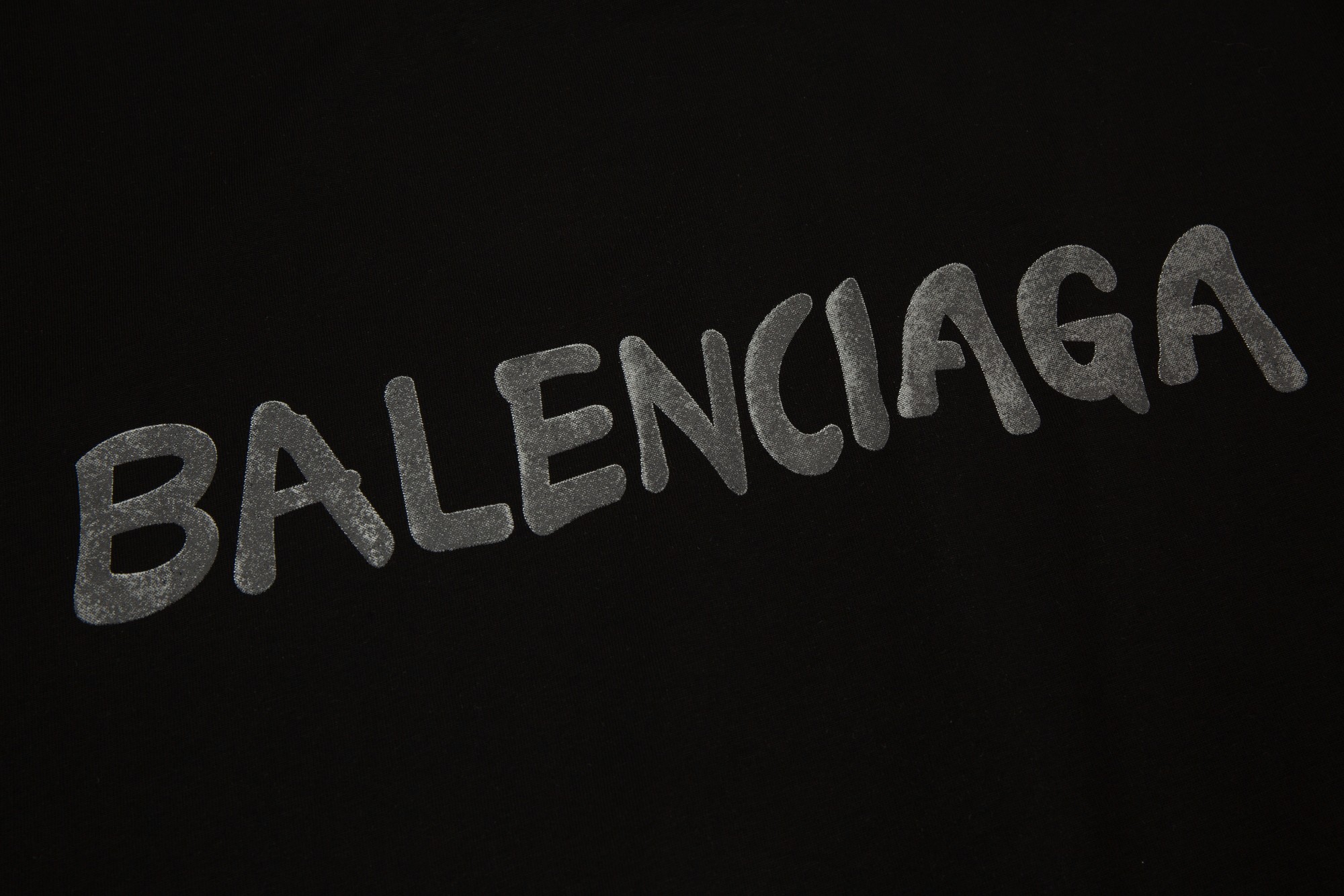 【BALENCIAGA  公式旗艦店】 バレンシアガ    Tシャツ ご好評に付き再入荷！
