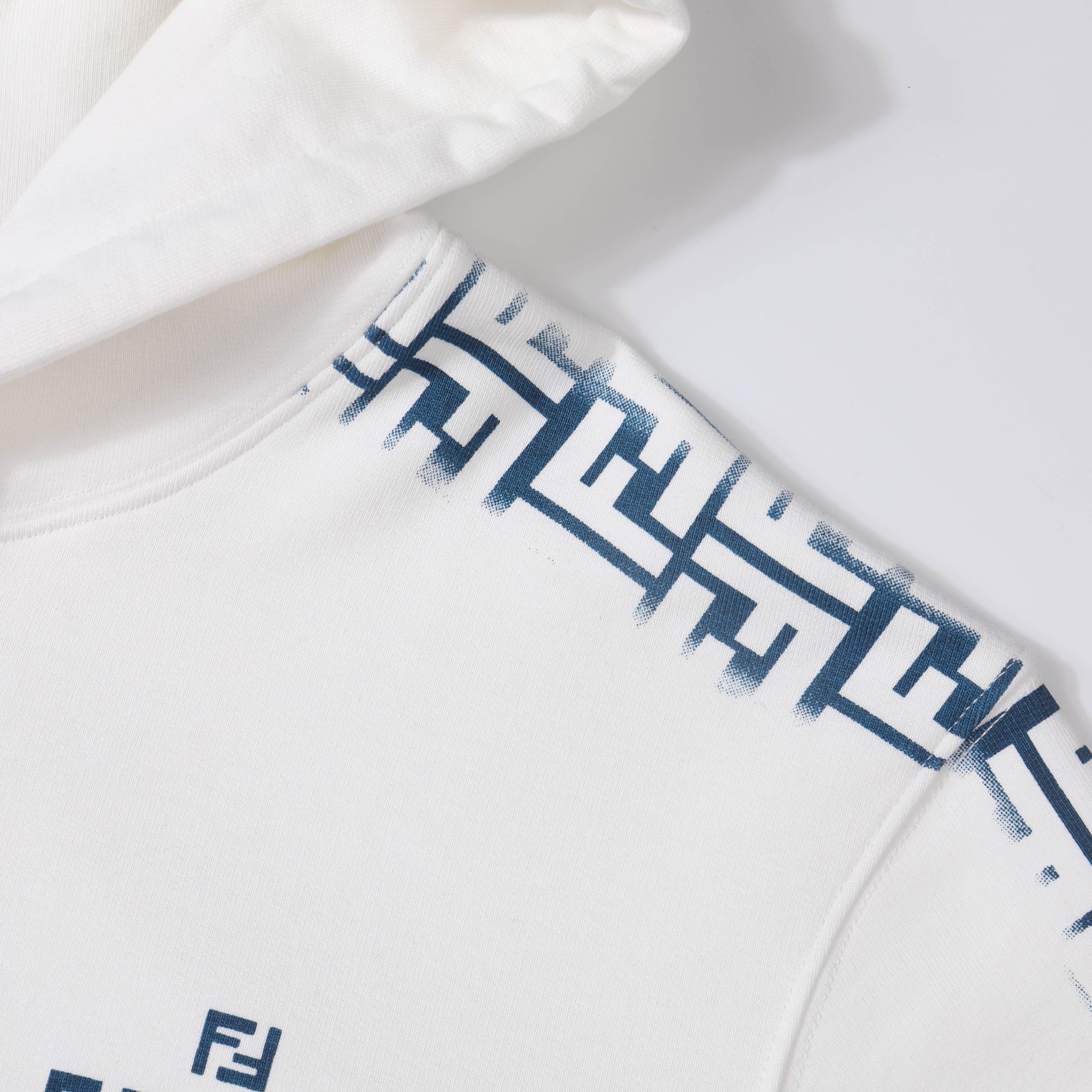 【FENDI  公式旗艦店】フェンディ パーカー スウェット ご好評に付き再入荷！