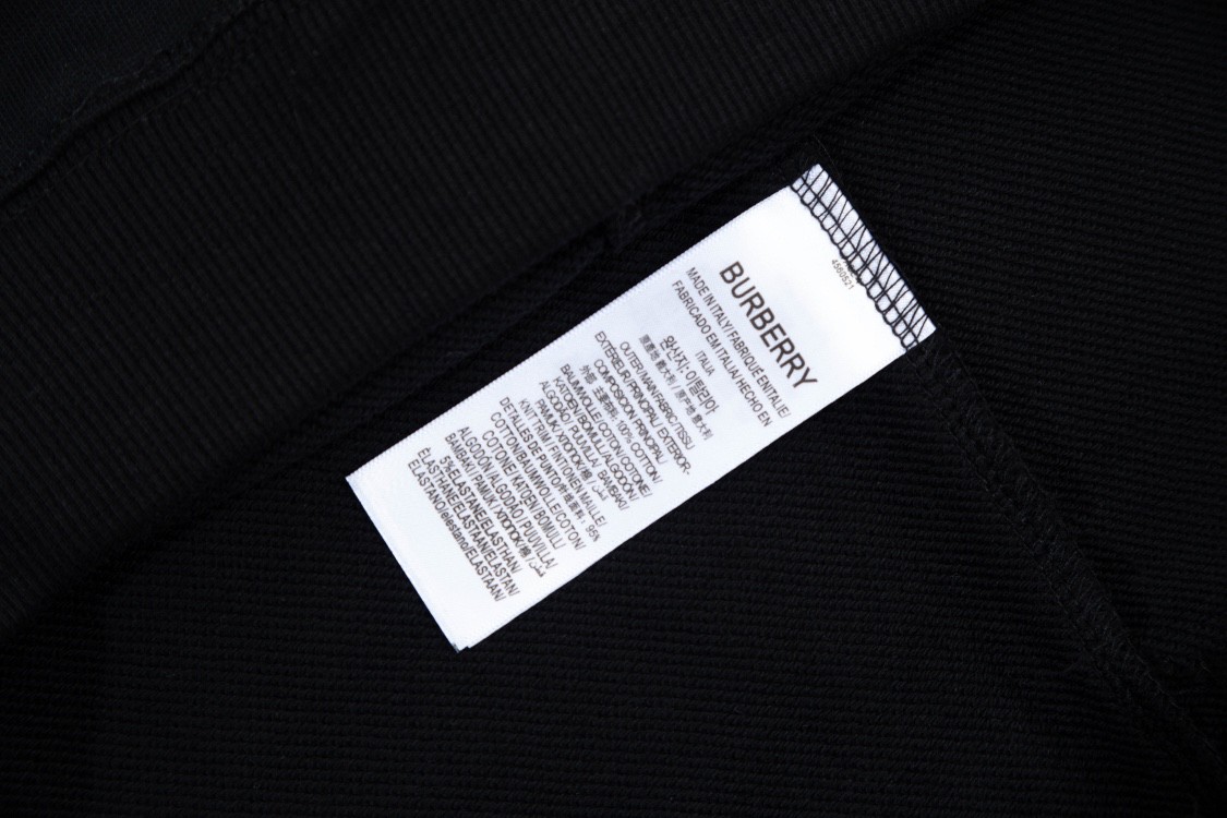 【2024】【BURBERRY  公式旗艦店】バーバリー丸首の衛衣 スウェットご好評に付き再入荷！