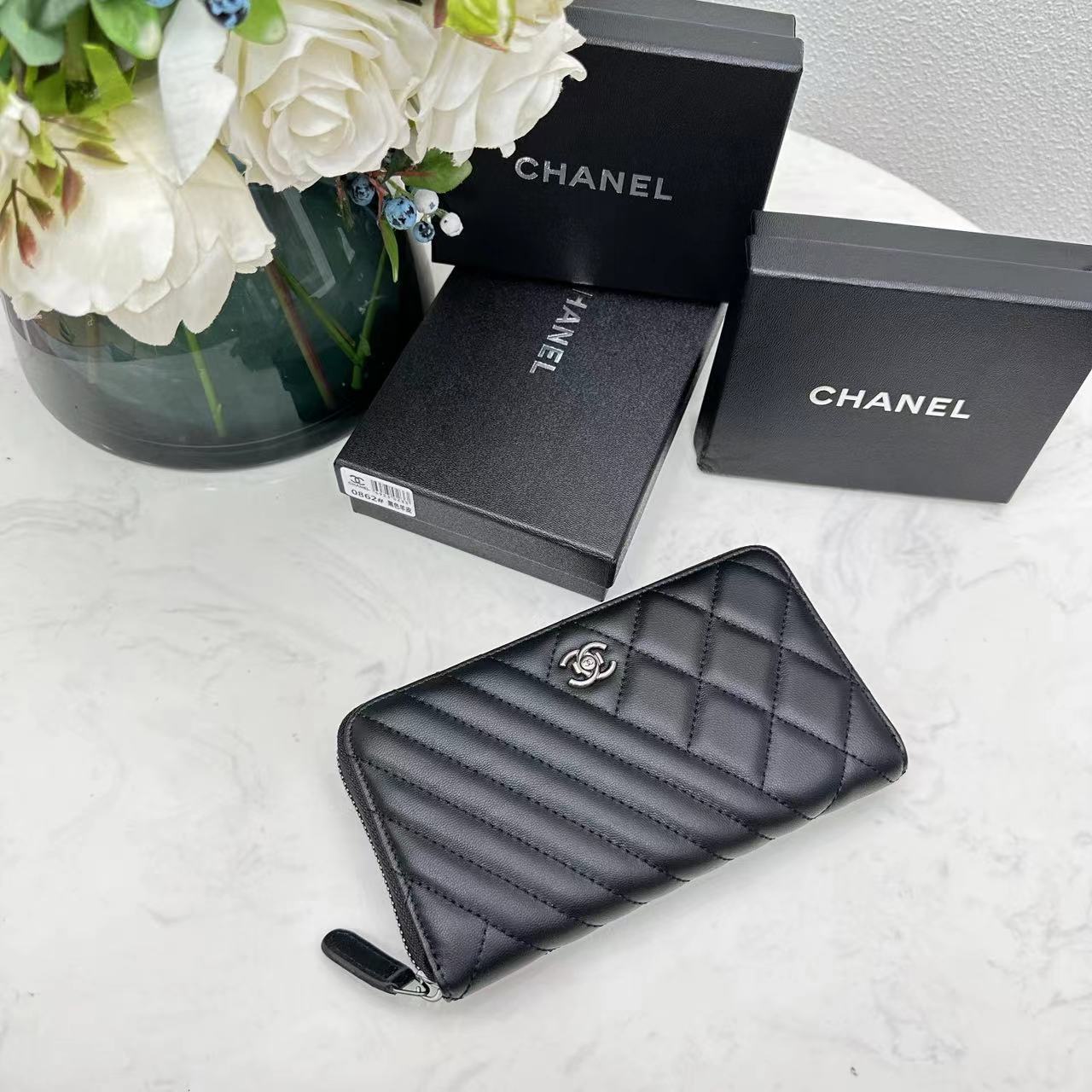 【CHANEL公式 旗艦店】シャネル 財布 当日出荷 好評に付き再入荷！19CM